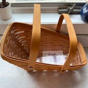 Longaberger Medium Vegetable Basket with liner vintage 1994